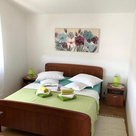 Apartments Rajcic Kastela Exterior photo