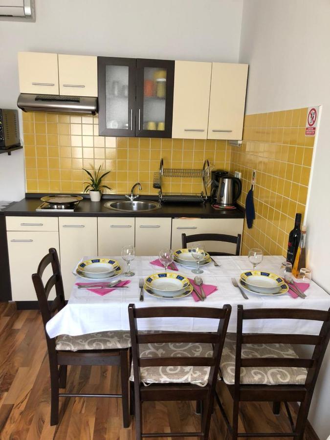 Apartments Rajcic Kastela Exterior photo